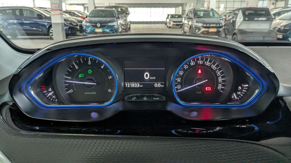 Peugeot 2008 usata a Milano (7)