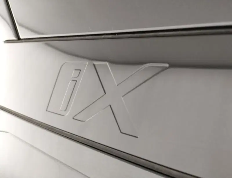 BMW iX usata a Modena (11)