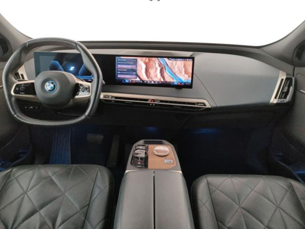 BMW iX usata a Modena (20)