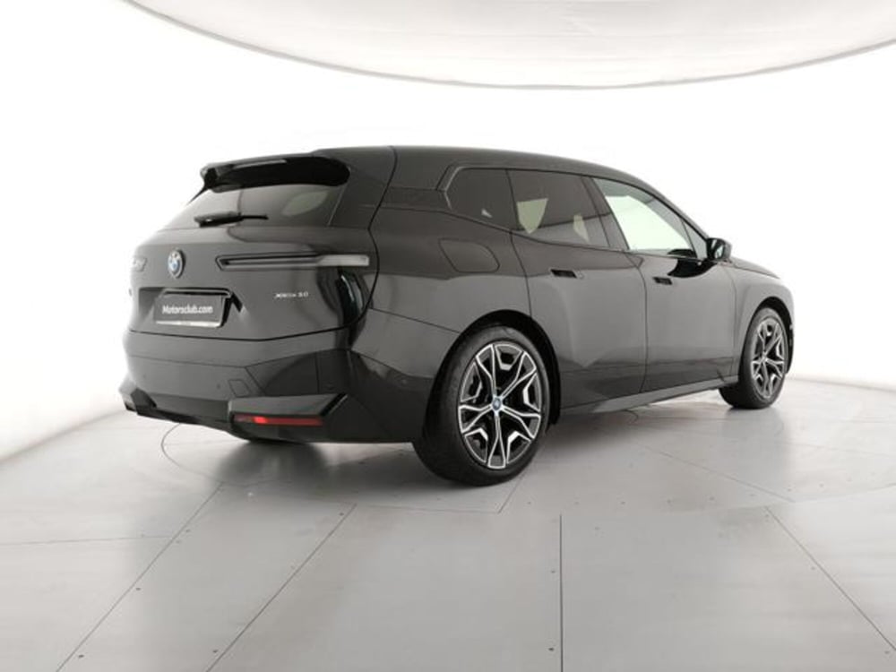 BMW iX usata a Modena (5)