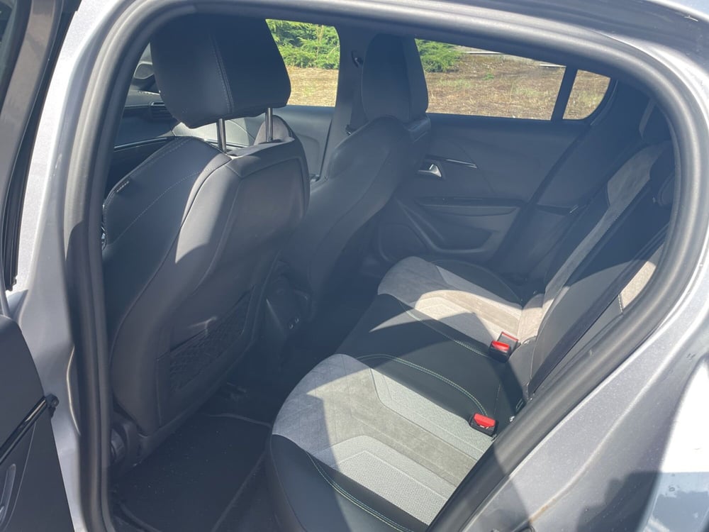 Peugeot 208 usata a Roma (11)