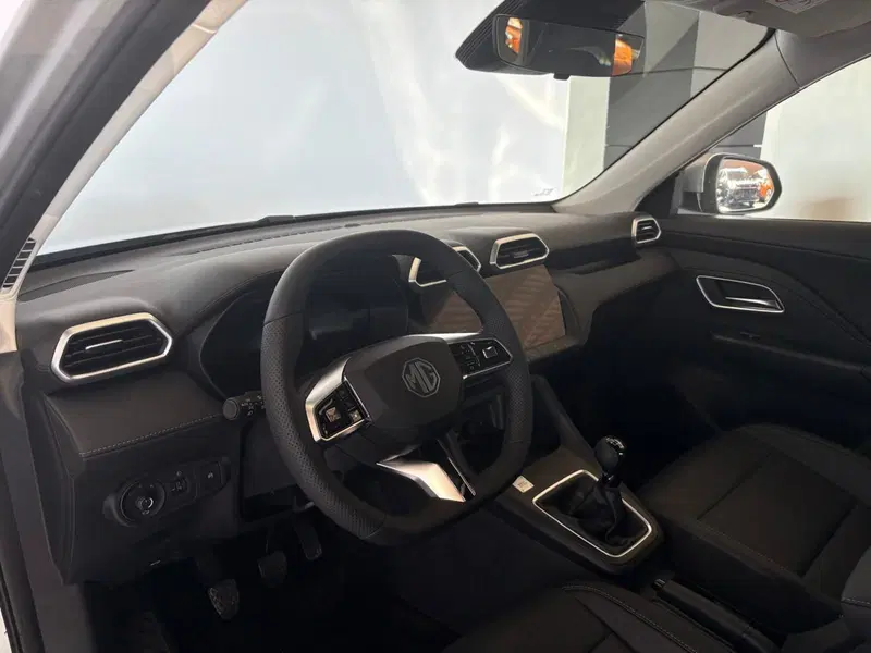 Mg ZS nuova a Monza e Brianza (12)