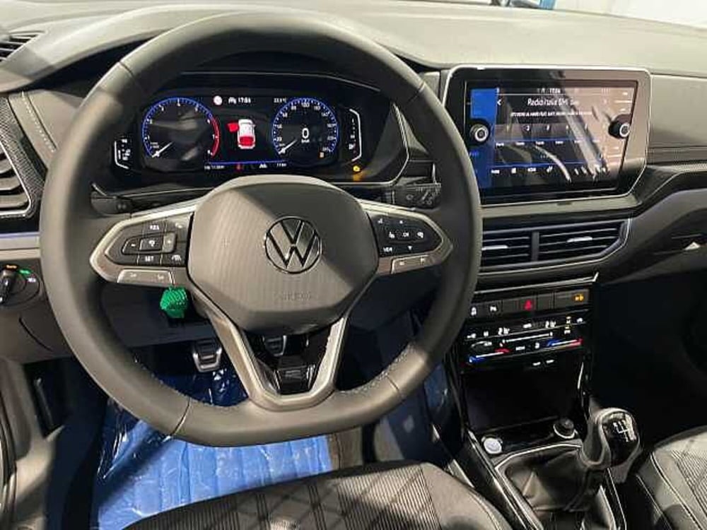 Volkswagen T-Cross nuova a Genova (12)
