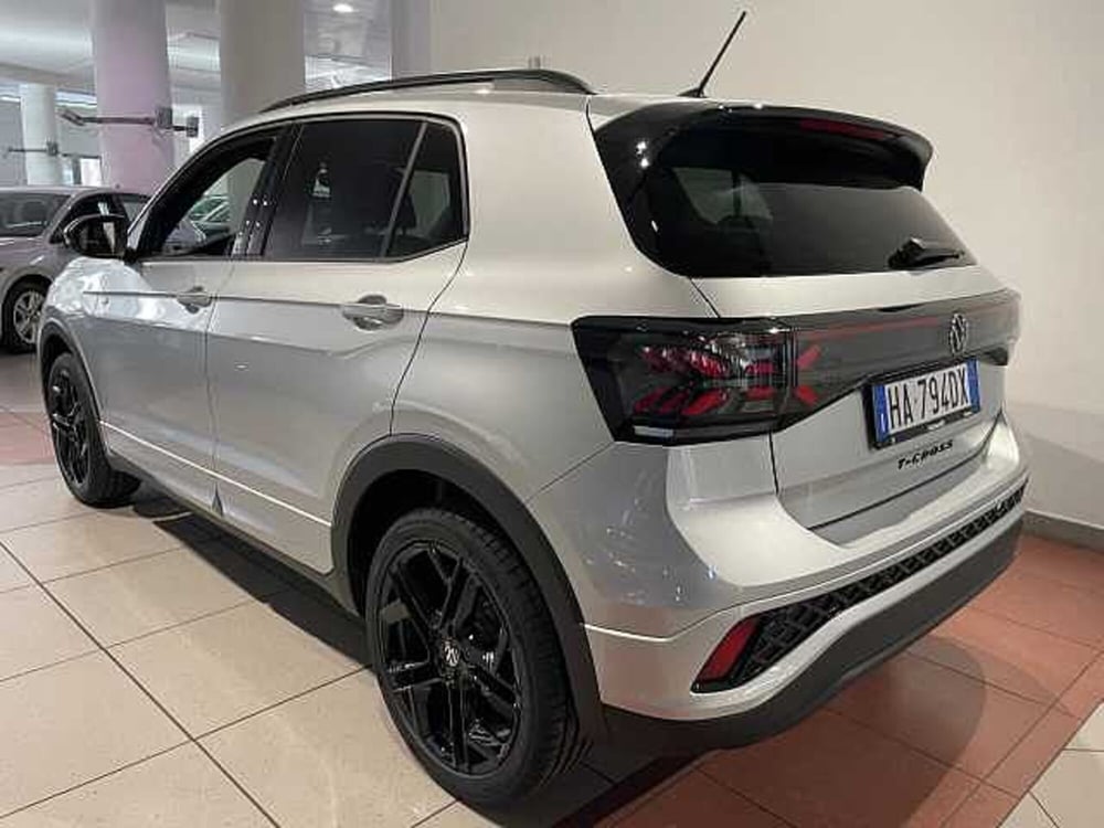 Volkswagen T-Cross nuova a Genova (3)