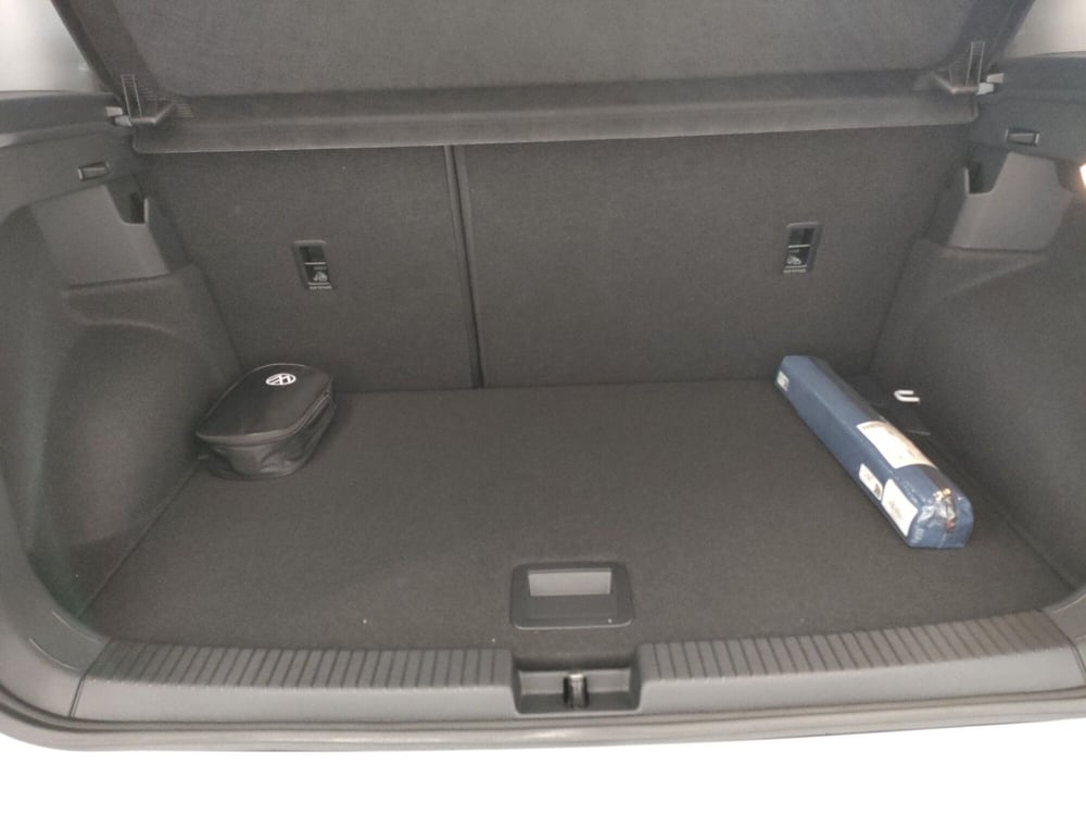 Volkswagen T-Cross nuova a Bologna (17)