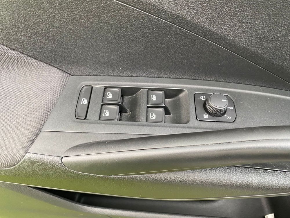 Skoda Fabia usata a Salerno (16)