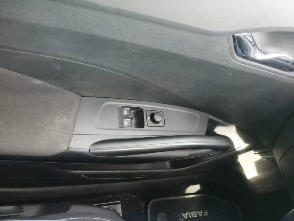 Skoda Fabia usata a Salerno (14)