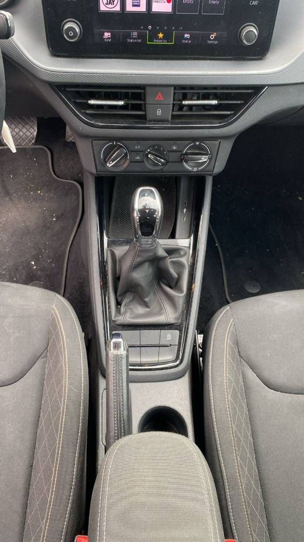 Skoda Kamiq usata a Salerno (16)