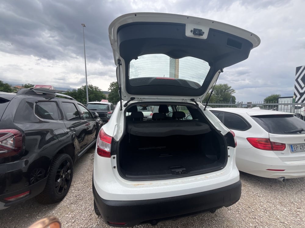 Nissan Qashqai usata a L'Aquila (11)