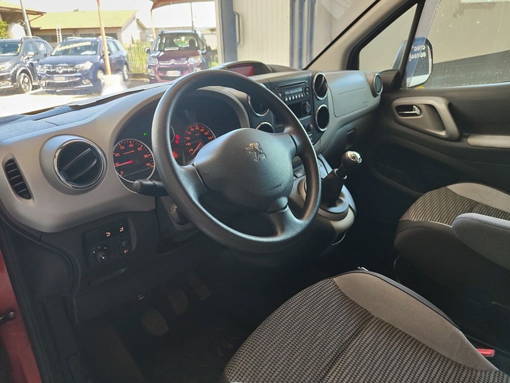 Peugeot Partner usata a Torino (13)