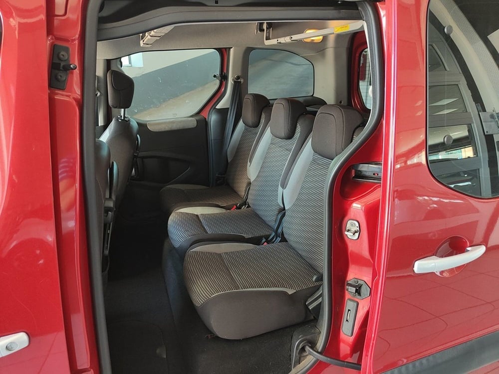 Peugeot Partner usata a Torino (15)