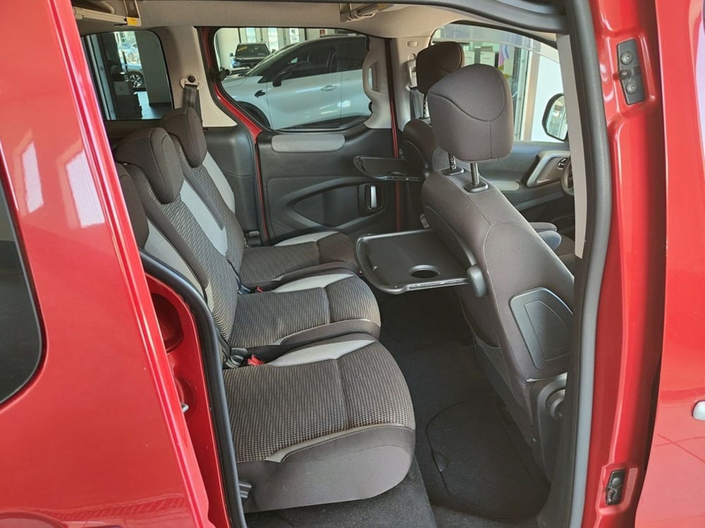 Peugeot Partner usata a Torino (17)