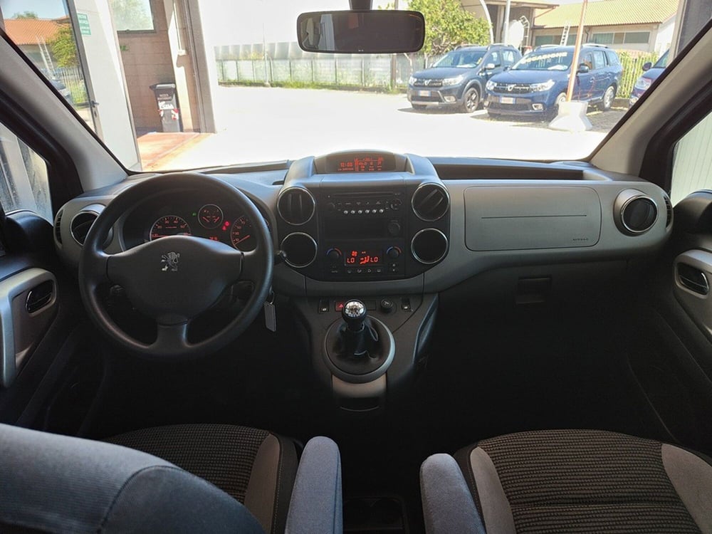 Peugeot Partner usata a Torino (19)