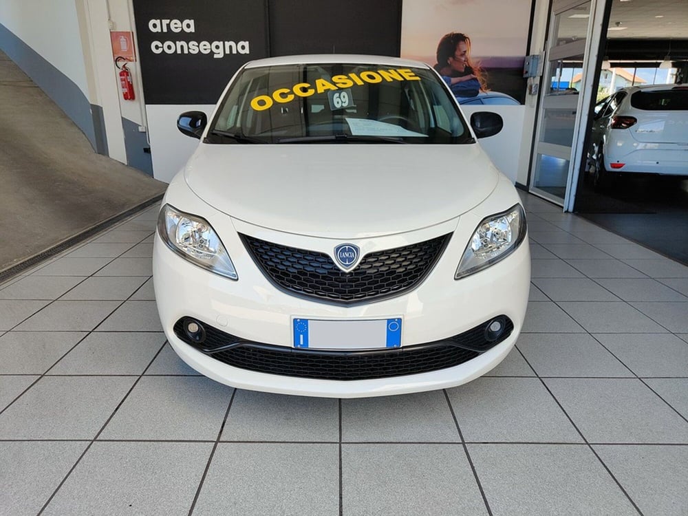 Lancia Ypsilon usata a Torino (2)