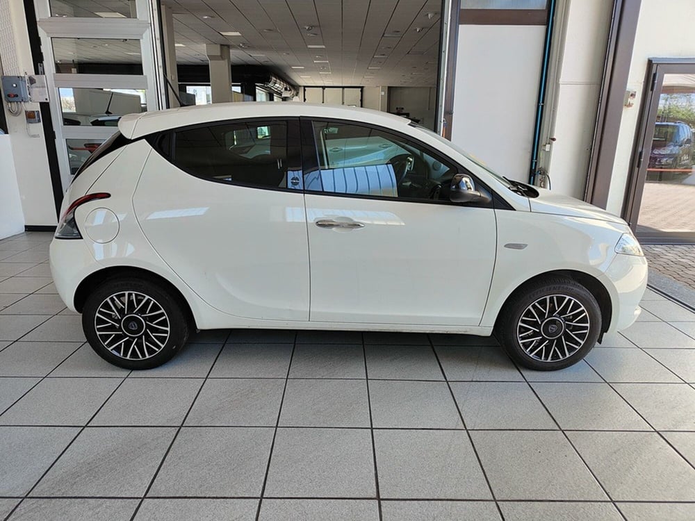 Lancia Ypsilon usata a Torino (4)