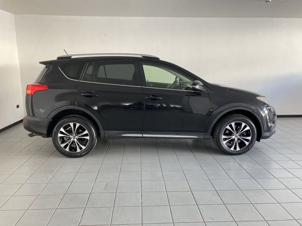 Toyota Rav4 usata a Barletta-Andria-Trani (5)