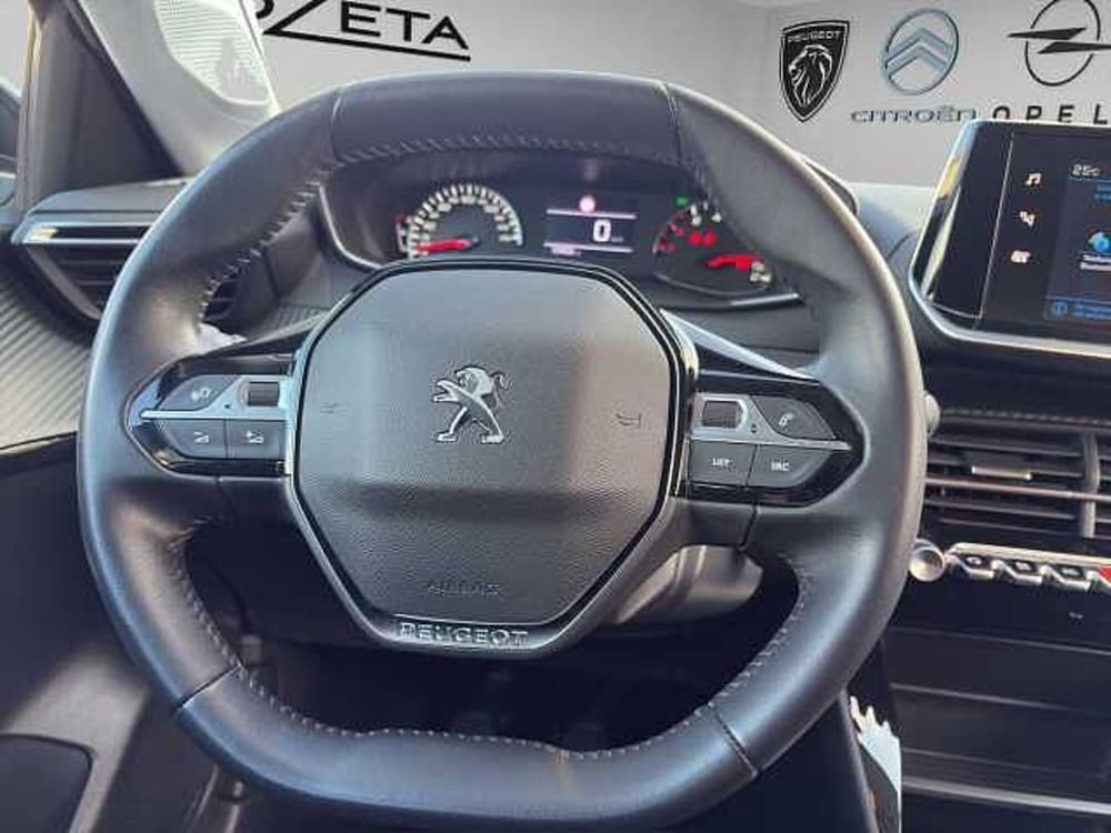 Peugeot 208 usata a Vibo Valentia (11)