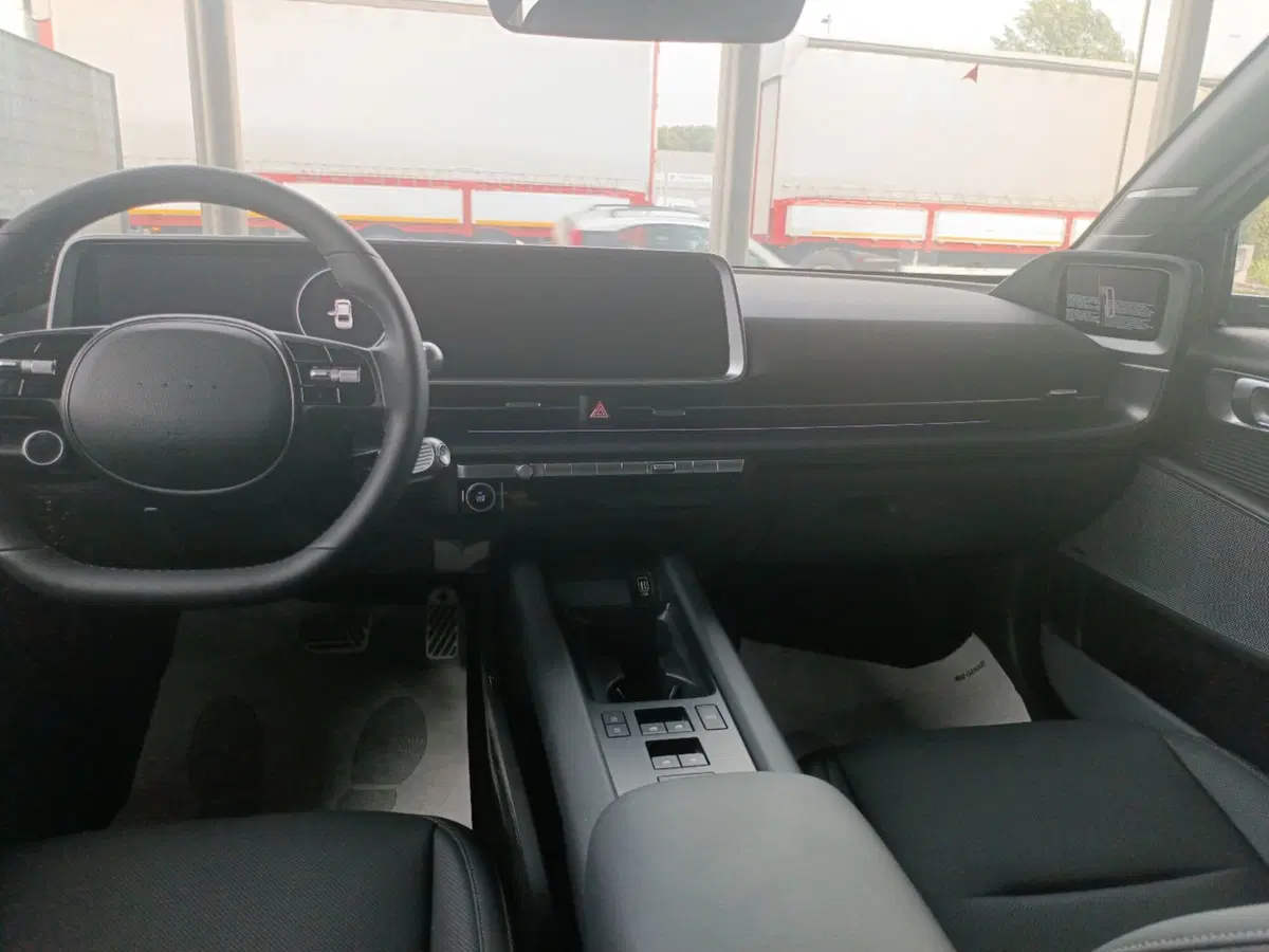 Hyundai Ioniq 5 nuova a Latina (13)