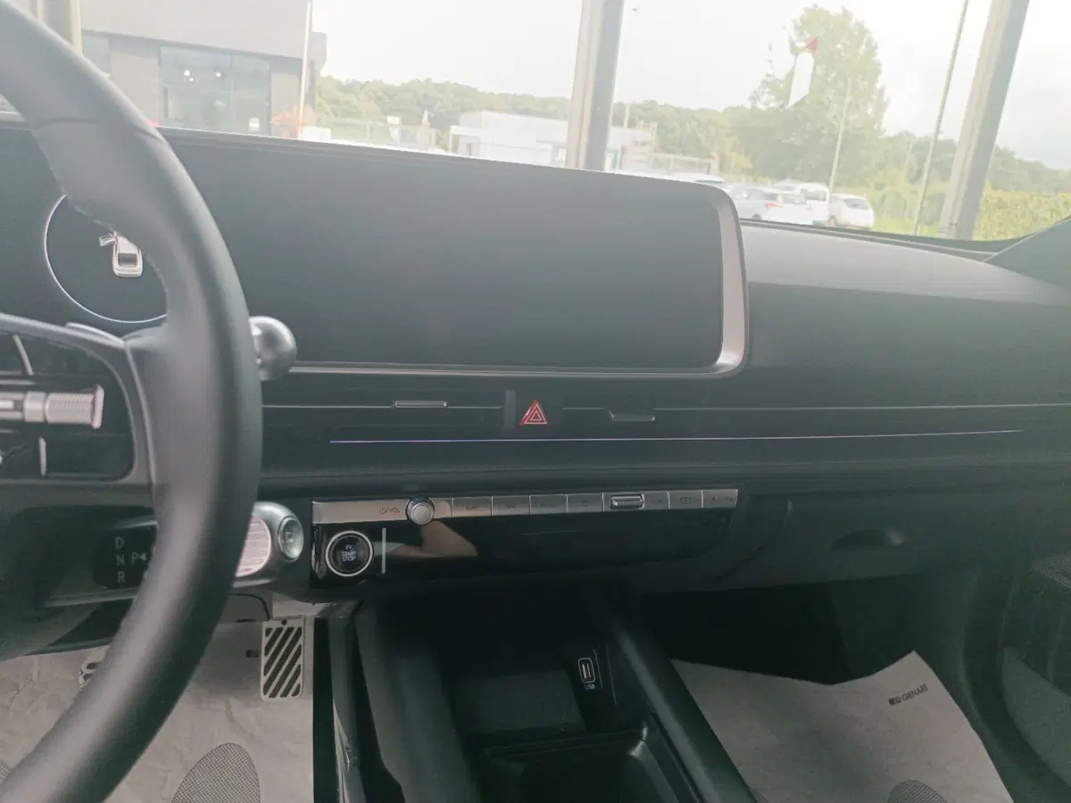 Hyundai Ioniq 5 nuova a Latina (17)