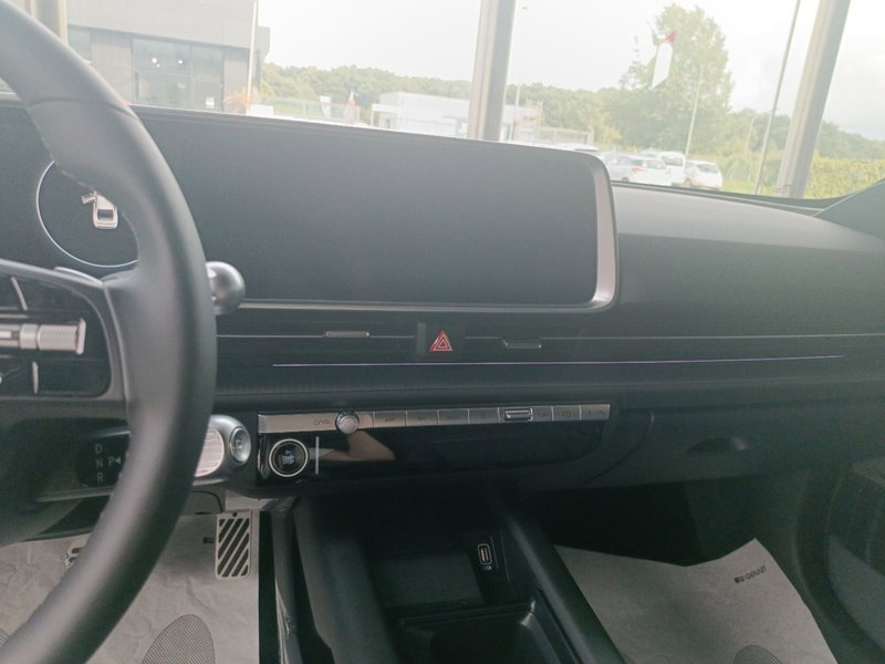 Hyundai Ioniq 5 nuova a Latina (17)