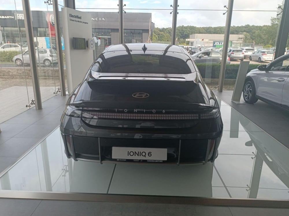 Hyundai Ioniq 5 nuova a Latina (3)