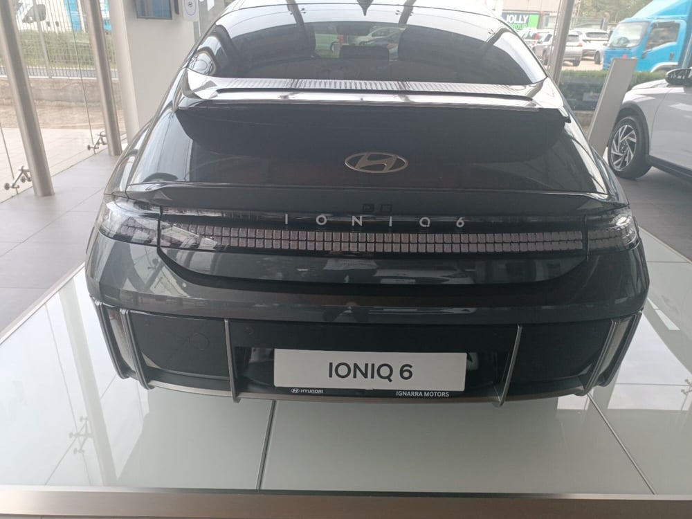 Hyundai Ioniq 5 nuova a Latina (4)