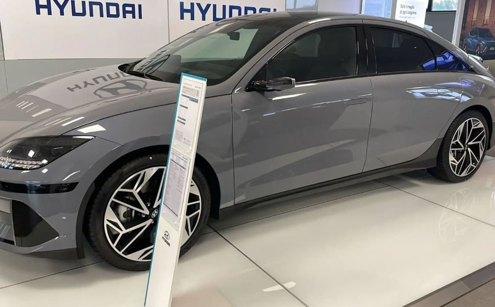 Hyundai Ioniq 5 nuova a Latina (2)