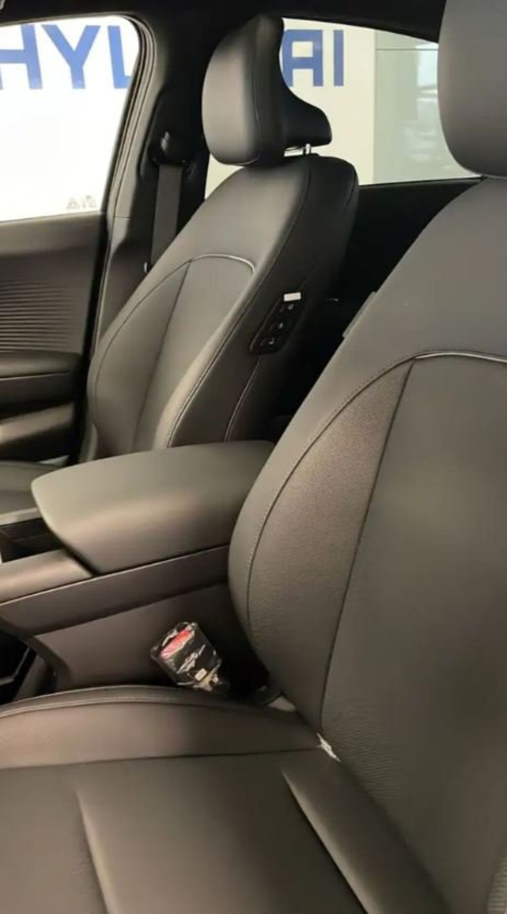 Hyundai Ioniq 5 nuova a Latina (6)