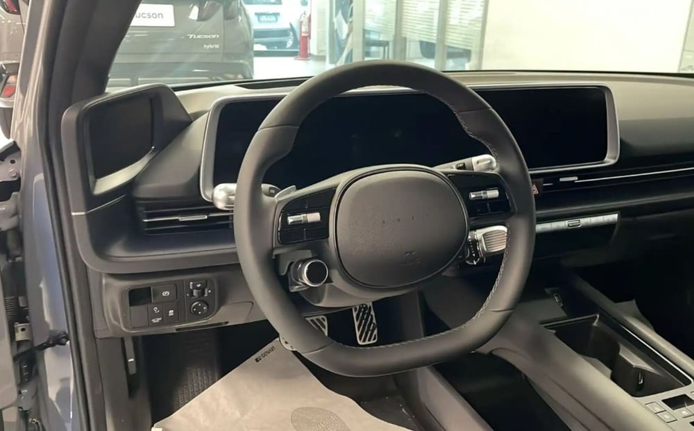 Hyundai Ioniq 5 nuova a Latina (7)