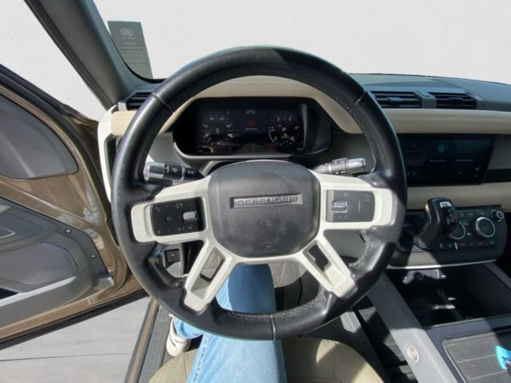 Land Rover Defender usata a Livorno (15)