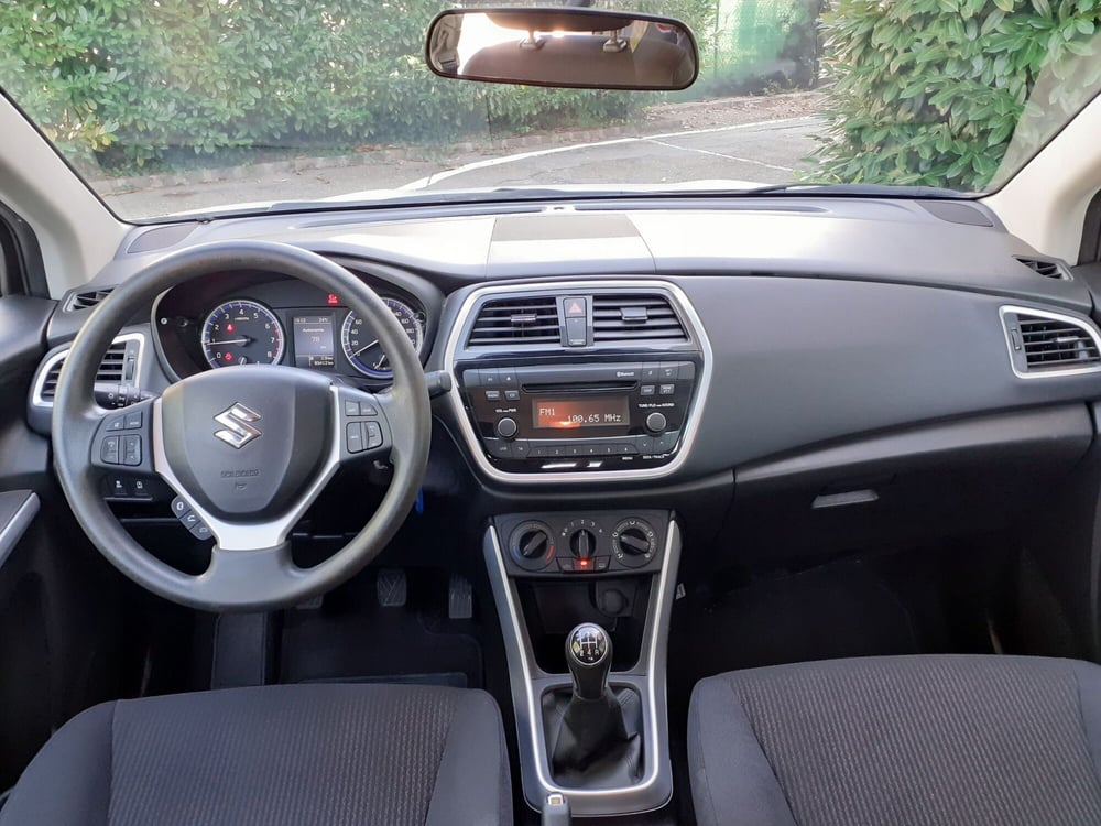 Suzuki S-Cross usata a Modena (7)