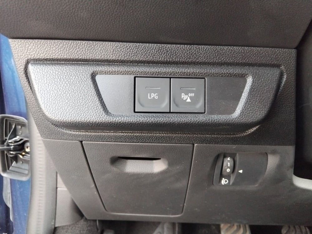 Dacia Sandero Streetway usata a Roma (12)