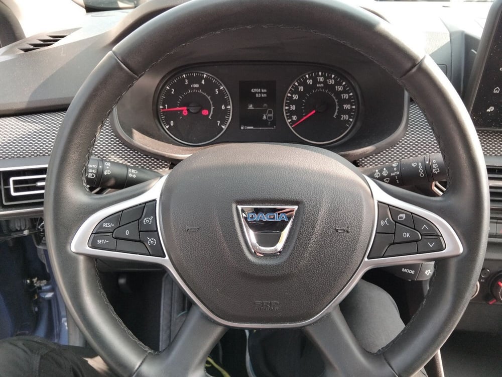 Dacia Sandero Streetway usata a Roma (13)