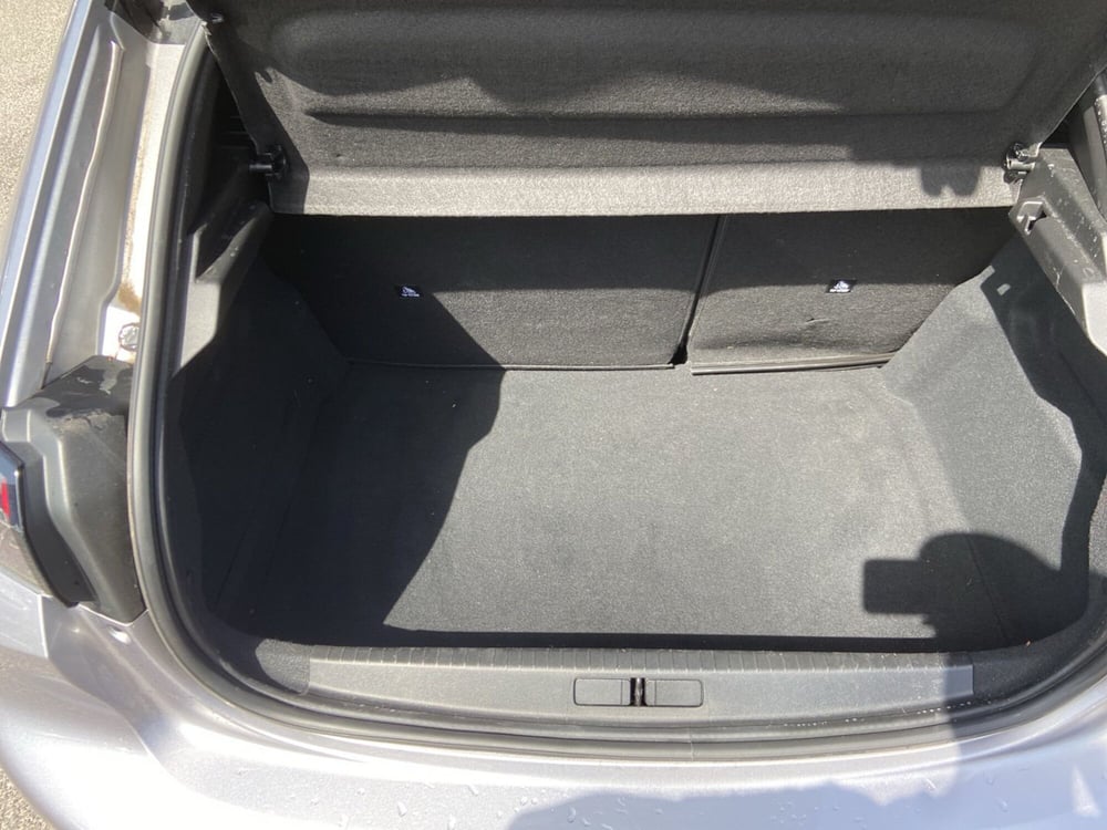 Peugeot 208 usata a Latina (11)