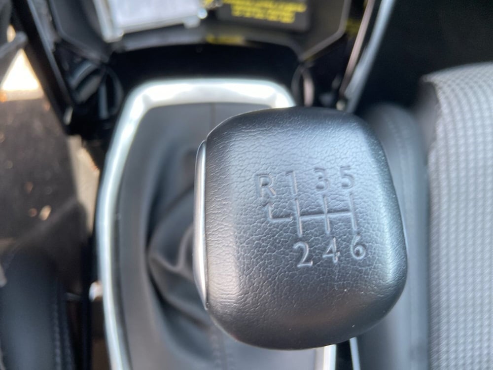 Peugeot 208 usata a Latina (18)