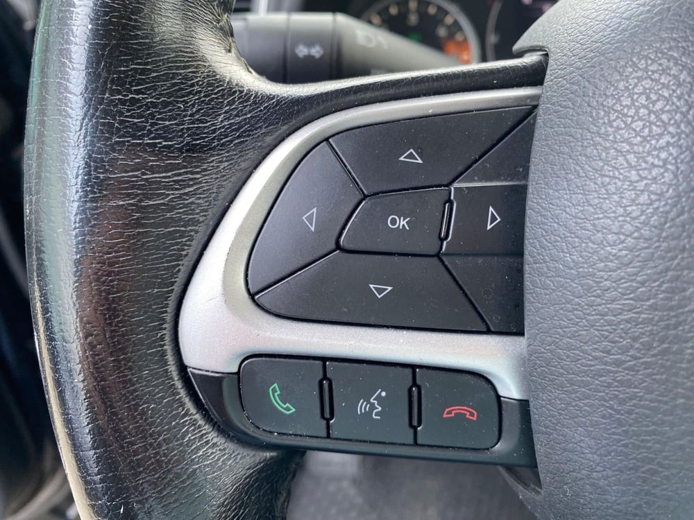 Jeep Renegade usata a Milano (13)