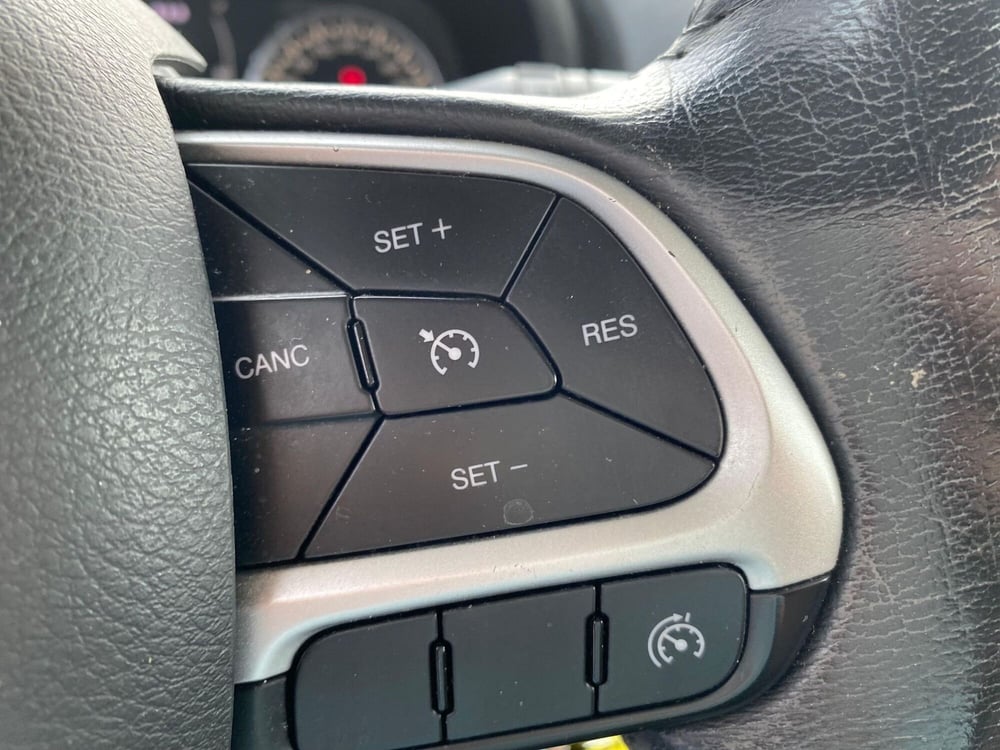 Jeep Renegade usata a Milano (14)