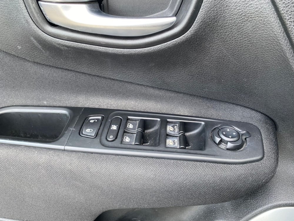 Jeep Renegade usata a Milano (18)