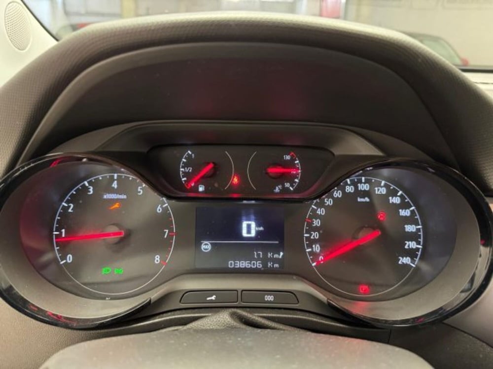 Opel Crossland X usata a Biella (6)