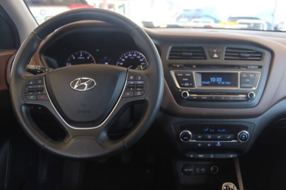 Hyundai i20 usata a Roma (10)