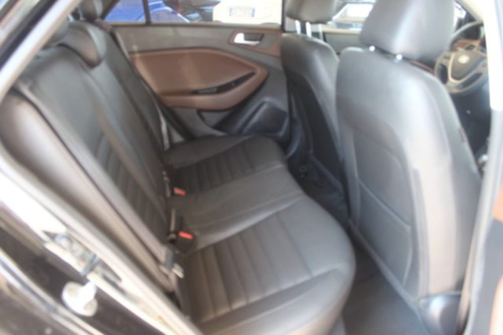 Hyundai i20 usata a Roma (12)