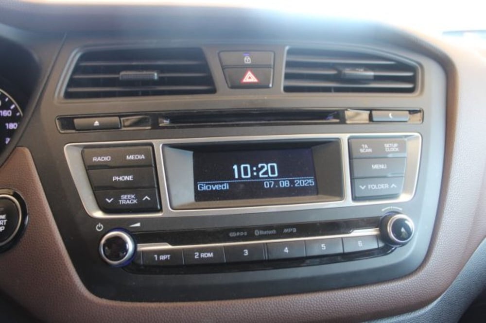 Hyundai i20 usata a Roma (14)