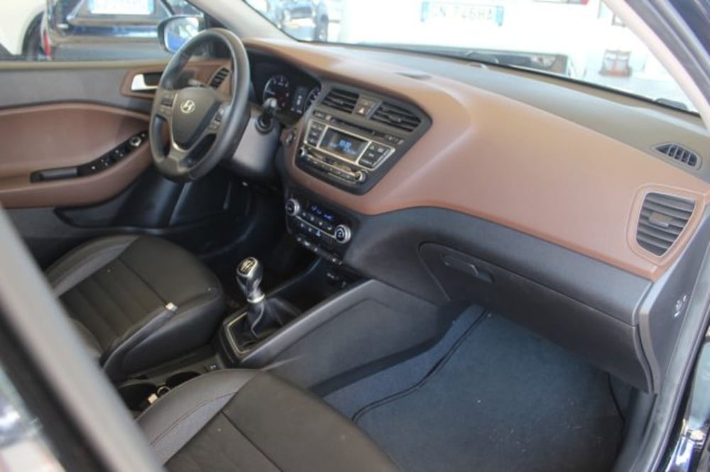 Hyundai i20 usata a Roma (19)