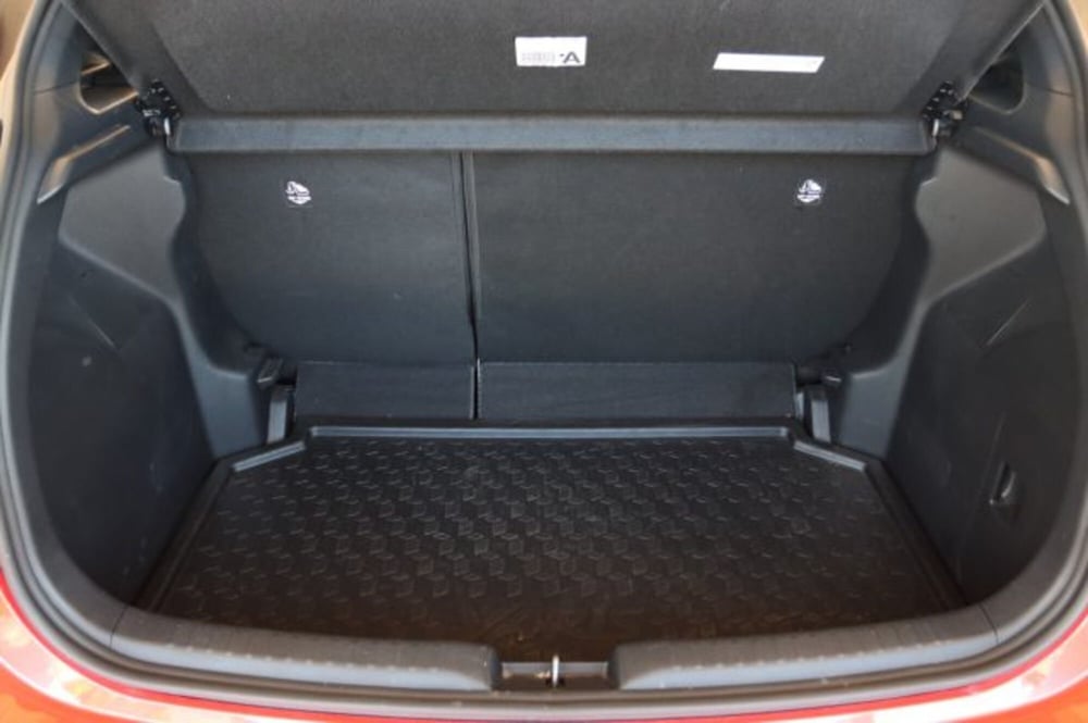 Toyota Yaris Cross usata a Roma (11)