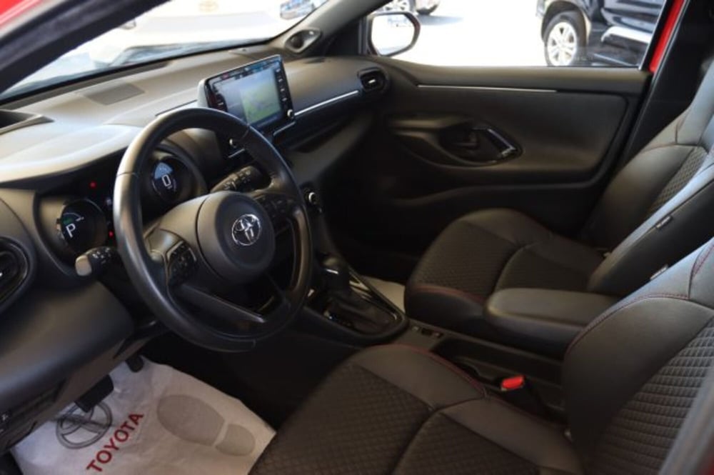 Toyota Yaris Cross usata a Roma (12)