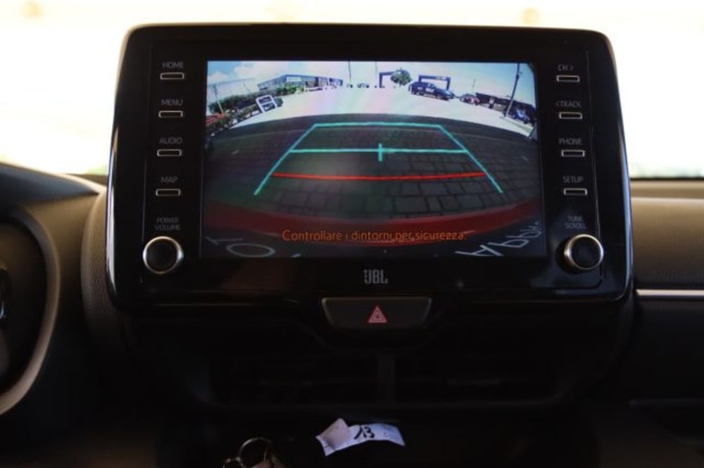 Toyota Yaris Cross usata a Roma (18)