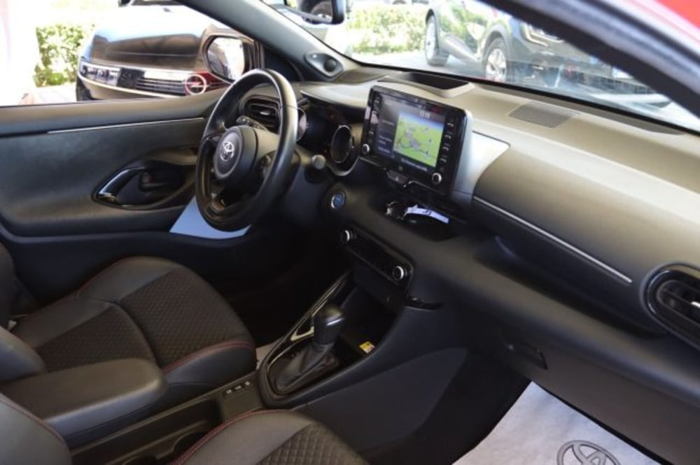 Toyota Yaris Cross usata a Roma (6)