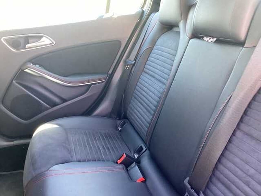 Mercedes-Benz GLA SUV usata a Roma (14)