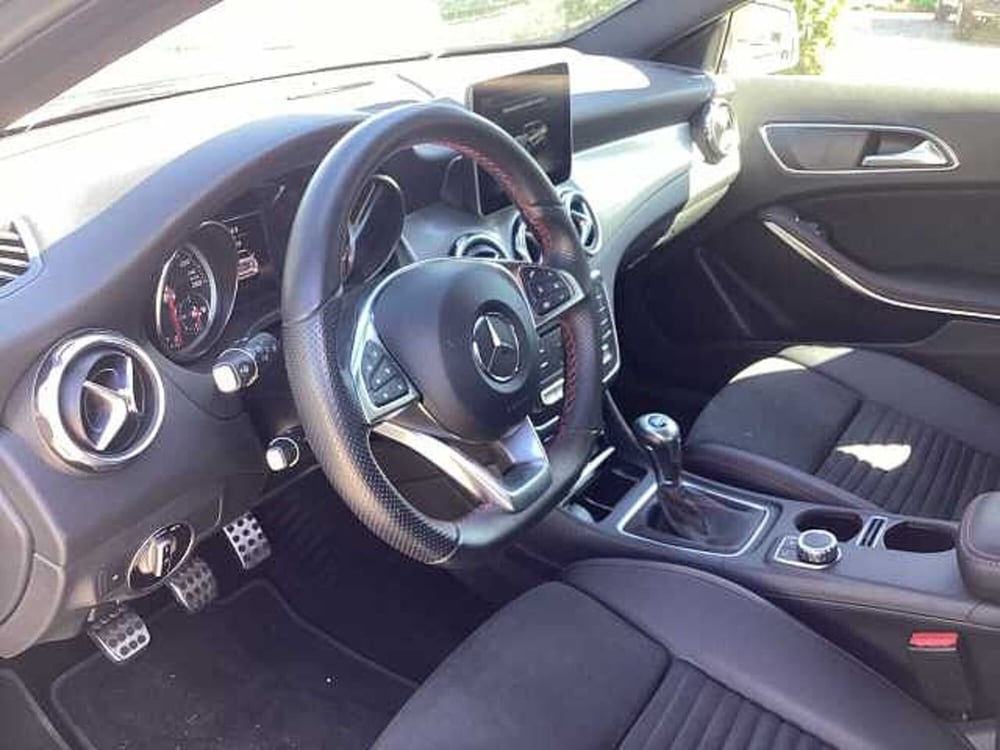 Mercedes-Benz GLA SUV usata a Roma (12)