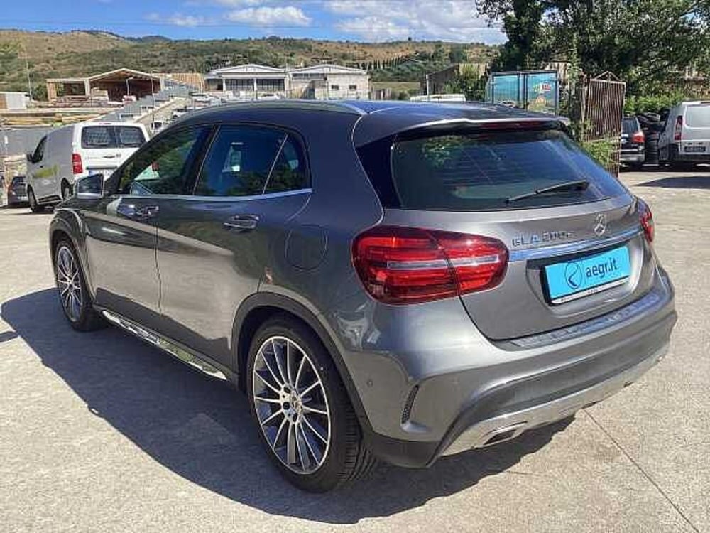 Mercedes-Benz GLA SUV usata a Roma (4)